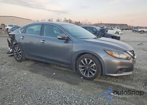 2016 Nissan Altima 2.5 z USA, uszkodzony, nr VIN 1N4AL3AP9GC218641
